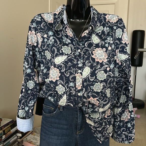 Chaps Floral No Iron Shirt - Picture 2 of 8